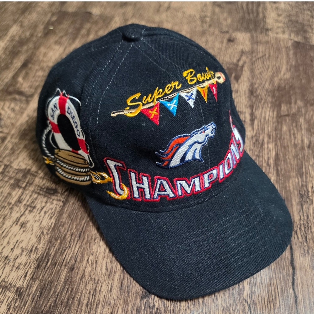 NFL Snapback Hat Mens Black Denver Broncos Super Bowl XXXII Champions Vintage